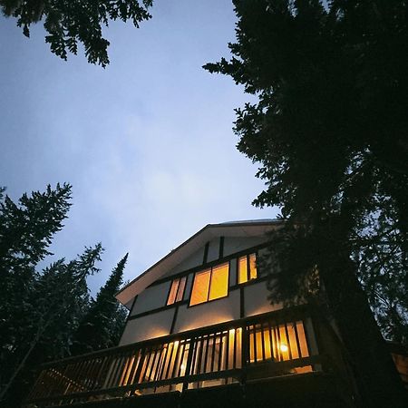 Alpine Meadows Lodge Golden Luaran gambar