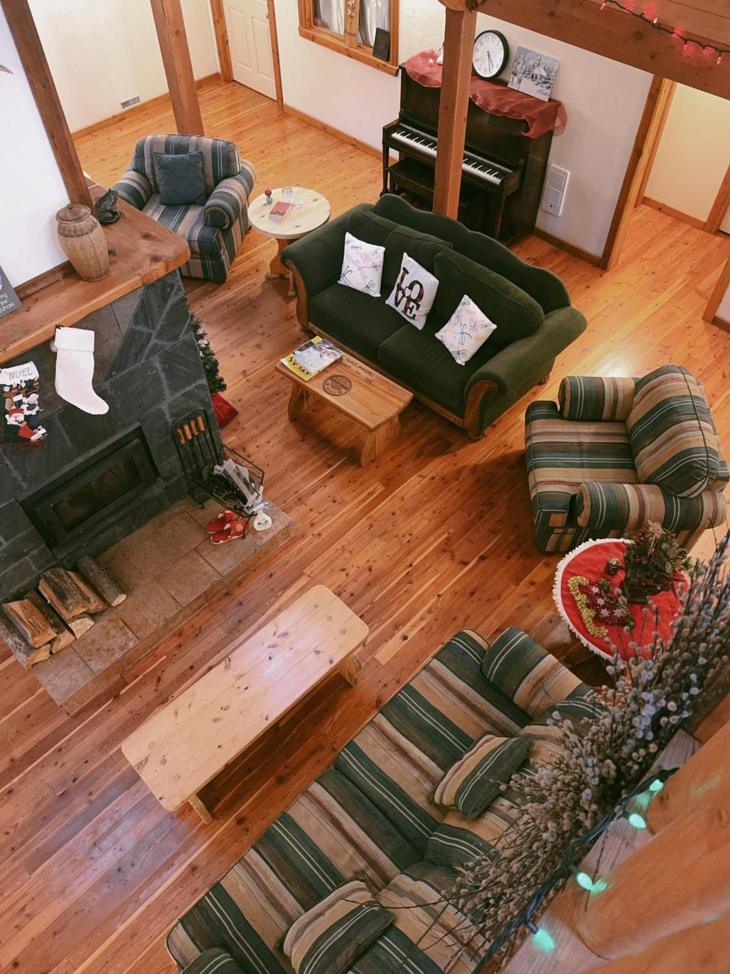 Alpine Meadows Lodge Golden Luaran gambar