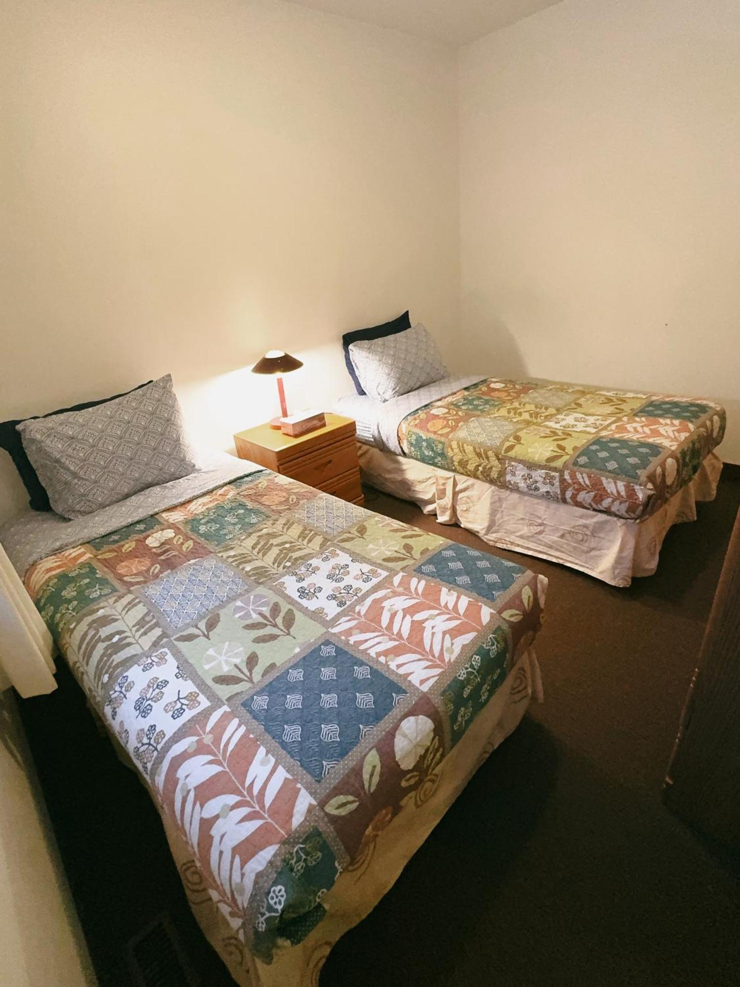 Alpine Meadows Lodge Golden Luaran gambar